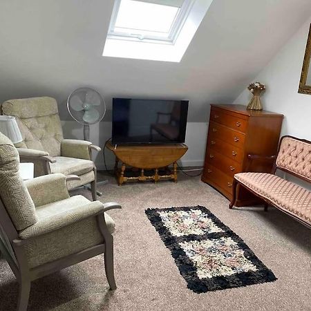 Helens Haven First Floor Apartment Via Stairs Preston  Exterior foto